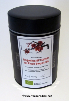 Tea tin black with slip rid, round