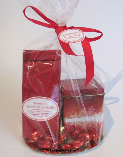Weihnachtspräsent in Folie "Snowflakes"